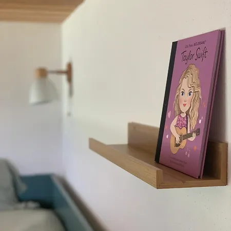 Cozy Mountain Retreat בקתה Sumvitg