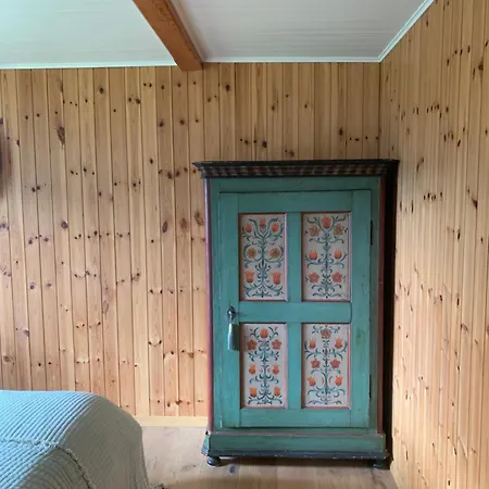 Cozy Mountain Retreat 샬레